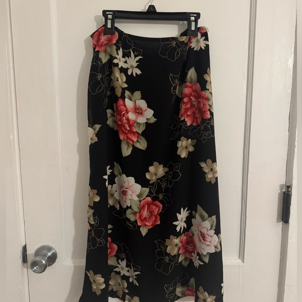Vintage Black Floral Maxi Skirt